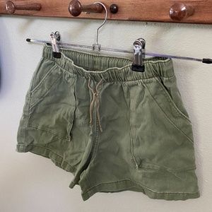 Olive Tea Collection Cargo Shorts Girls Size 12